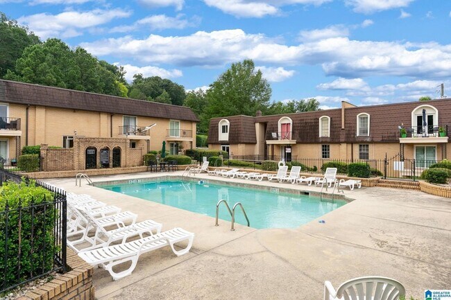 Building Photo - 159 Old Montgomery Hwy