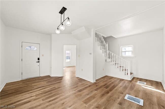 Building Photo - 1314 Cove Ave