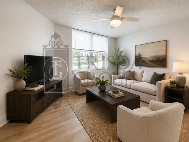 Building Photo - Avail Sept 1: 2BR Apt in Beechview, South Hills.  BEAUTIFUL design, Laminate Floors, AC, Pets OK,...