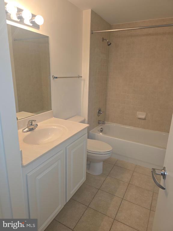 Building Photo - 350 G St SW