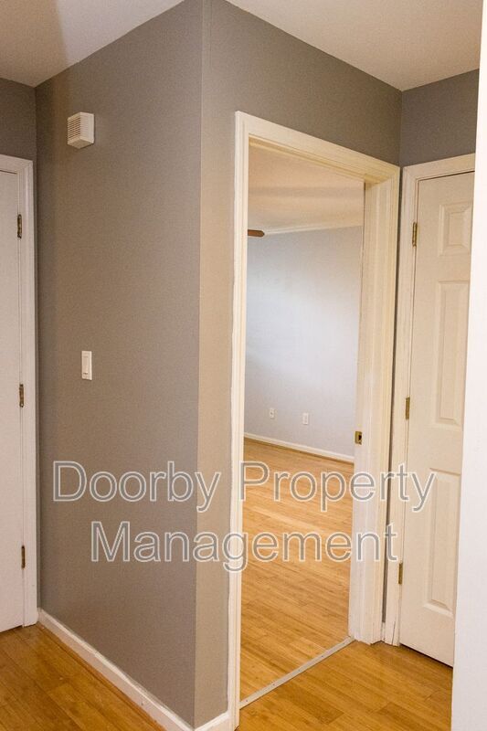 Building Photo - 2202 Elder St