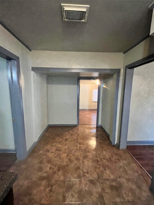 Building Photo - 4609 Dabney St