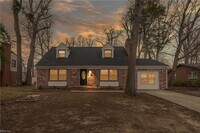 Building Photo - 882 Catalina Dr