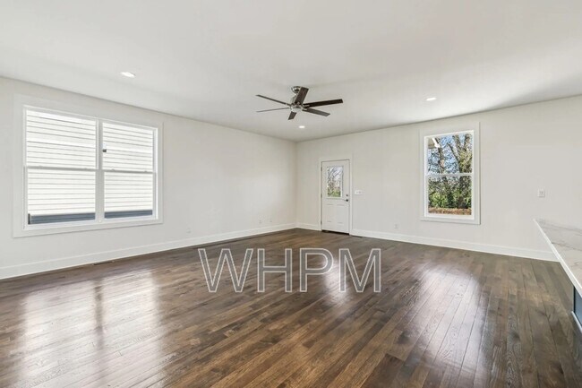 Building Photo - 2644 Miami Ave