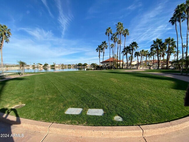 Building Photo - 2301 E Beachcomber Dr