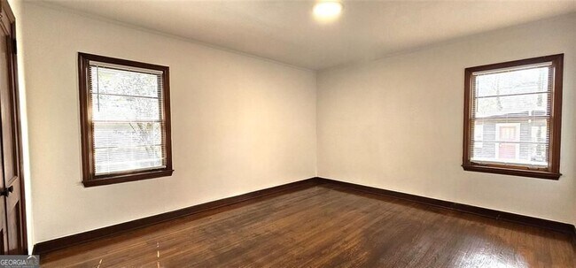 Building Photo - 320 Adair St