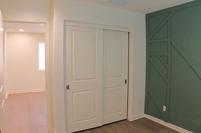 Building Photo - 3 Bed | 2.5 Bath | 1,733 Sq Ft | Built 2021 | Gated Community