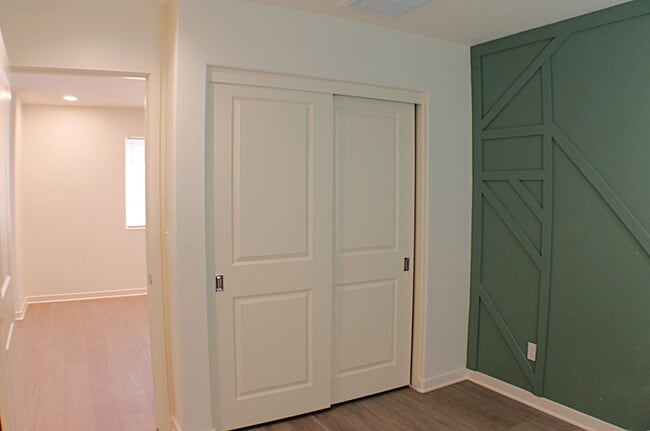 Building Photo - Hyde Park Gated Community with Resort Like Amenities