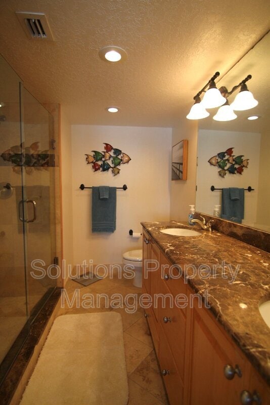 Building Photo - 1095 N Hwy A1A