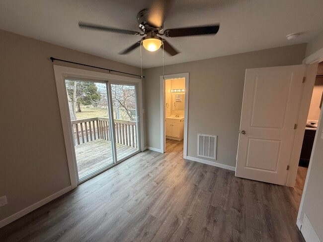 Building Photo - 105 N Garth Ave