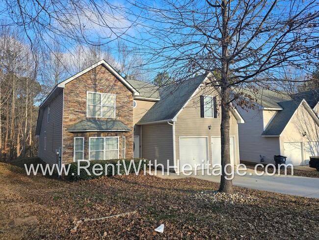 Building Photo - GORGEOUS 6 BEDROOM / 3.5 BATH WITH ALL THE...