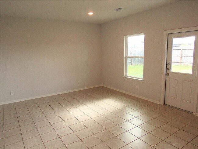 Building Photo - 14302 Beach Pine Trail