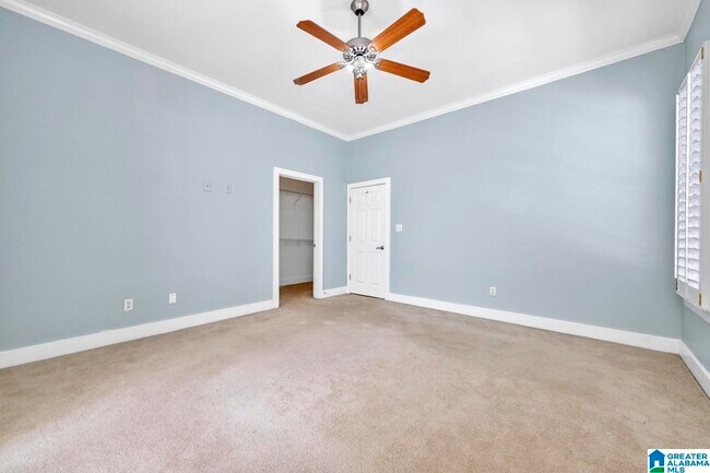 Building Photo - 6285 S Clubview Cir