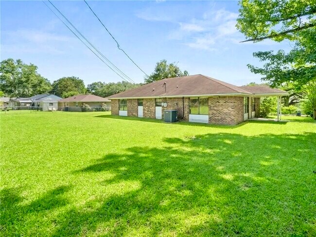 Building Photo - 510 Curtis St