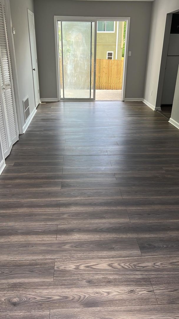 Building Photo - Newly Remodeled 2Bed/2.5Bath Townhome For Lease in Austell