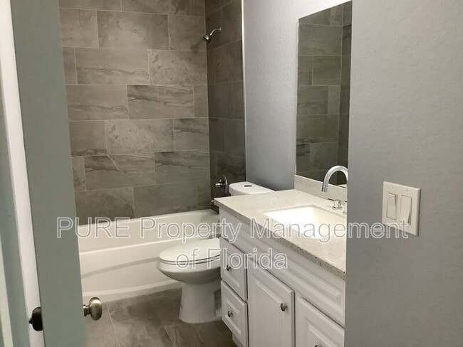 Building Photo - 2629 SW 175 Loop