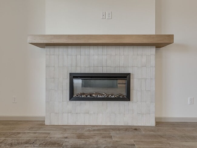 Building Photo - Brand New Home In Noble!