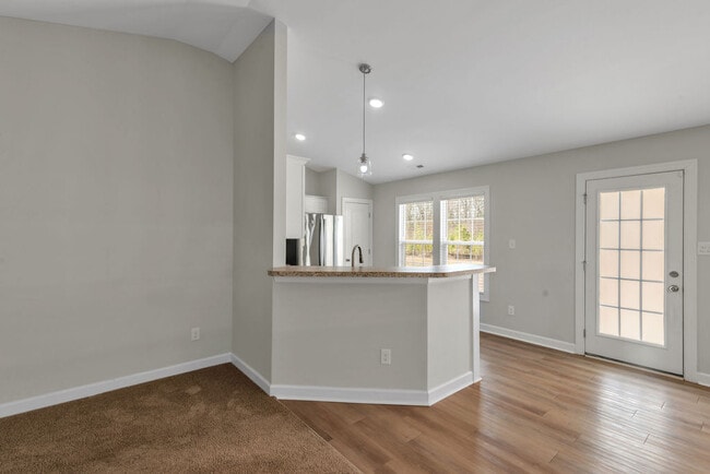 Building Photo - 202 Browns Ferry Rd