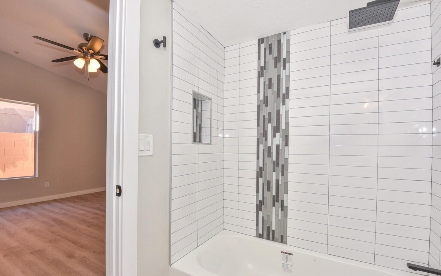 Building Photo - 14837 N 25th Dr