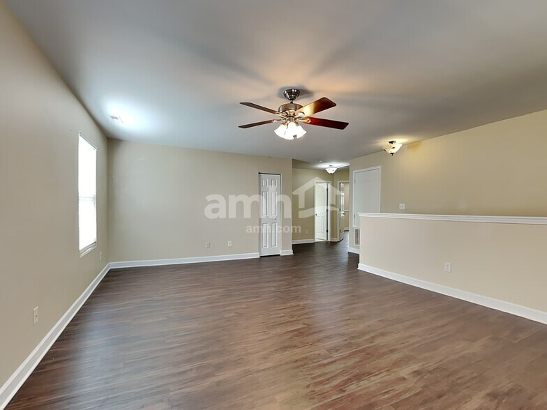 Building Photo - 4552 Vernon Farms Blvd