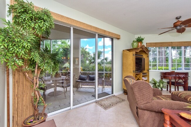 Building Photo - BEAUTIFUL PELICAN LANDING HOME