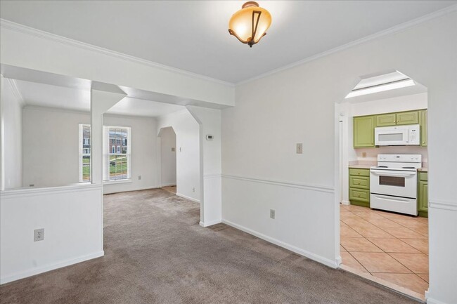 Building Photo - Immediate move-in at Goshen Village