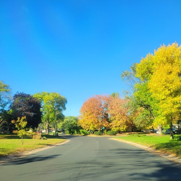 Building Photo - 5401 82nd Ave N