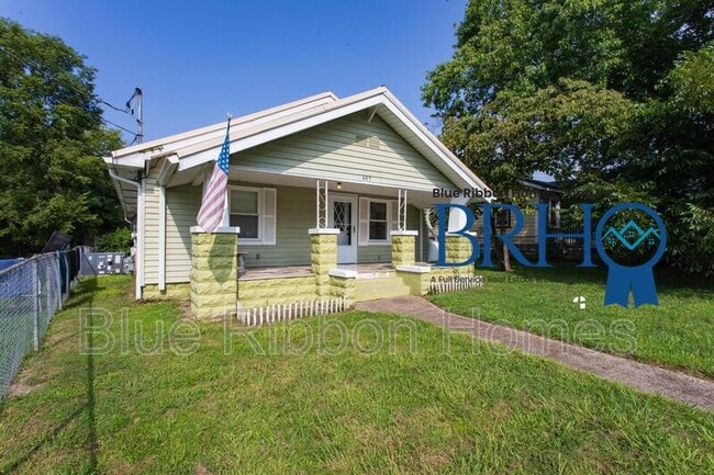 Building Photo - 605 Victory St NW