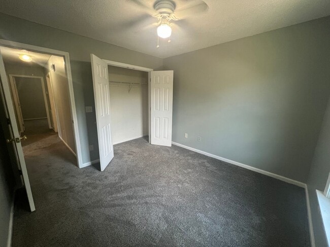 Building Photo - 14163 River Point Cir
