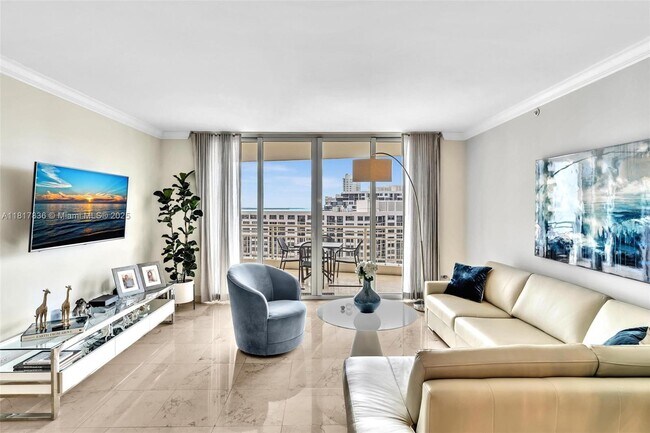 Building Photo - 848 Brickell Key Dr