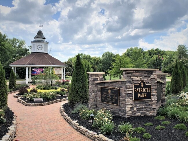 Building Photo - 317 Ellis St