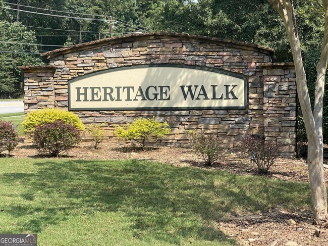 Building Photo - 6206 Flat Trce