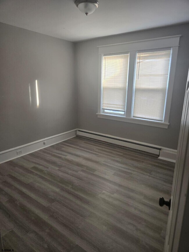 Building Photo - 514 Magellan Ave