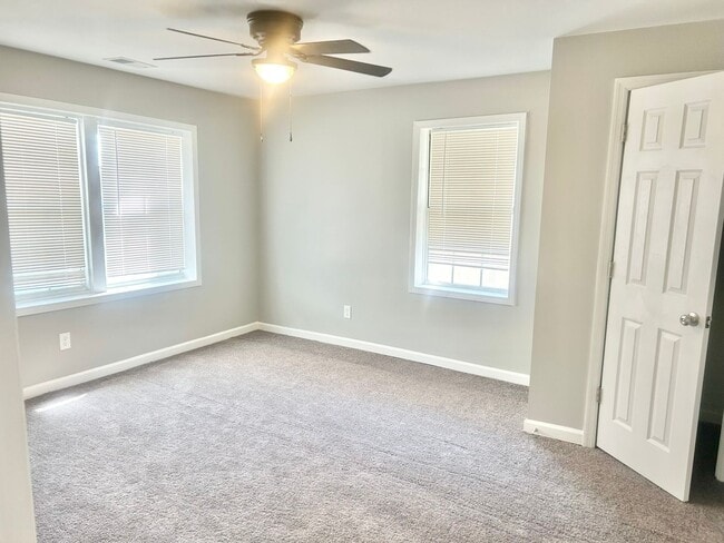 Building Photo - Newly Renovated 3BR Home Near Downtown & Medical District!