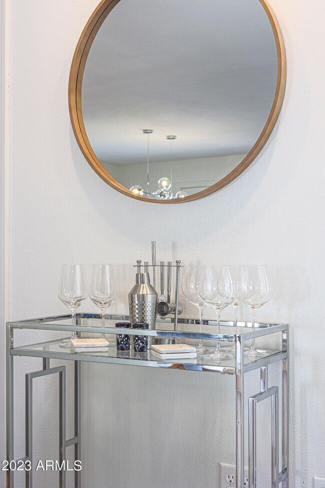 Building Photo - 421 Lila Cir