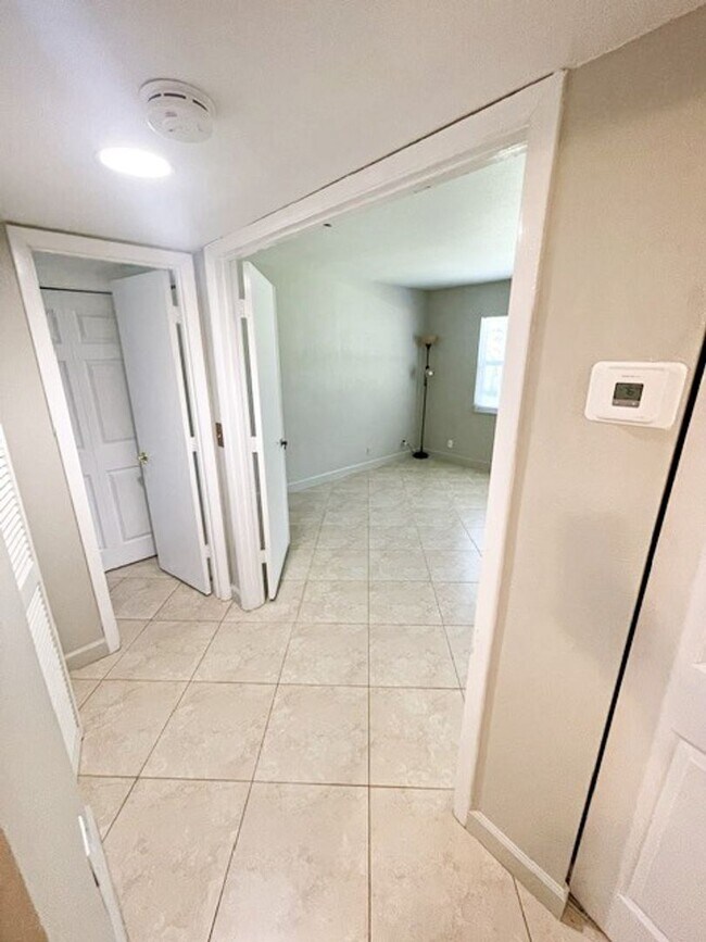 Building Photo - MIDPORT II CONDO