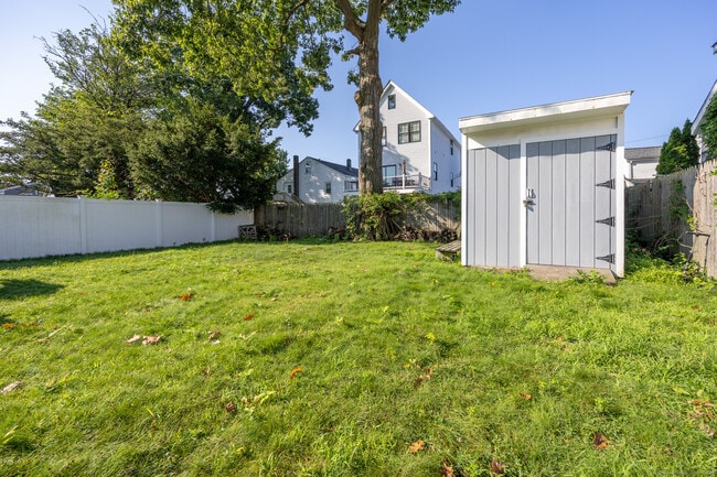 Building Photo - 28 Brookdale Ave