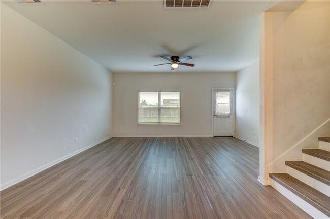 Building Photo - 3001 Iron Woods Dr