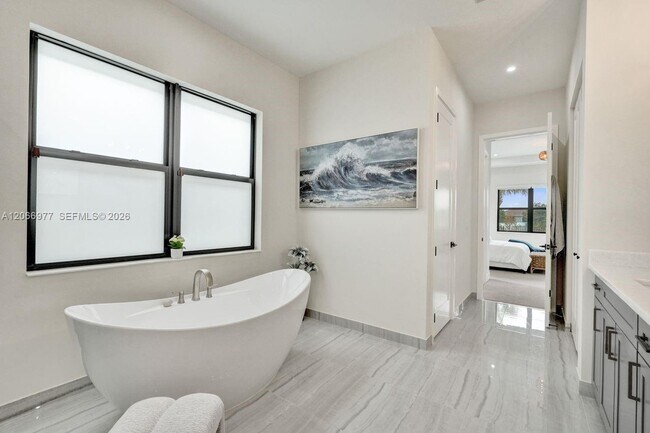 Building Photo - 12474 Solana Bay Cir