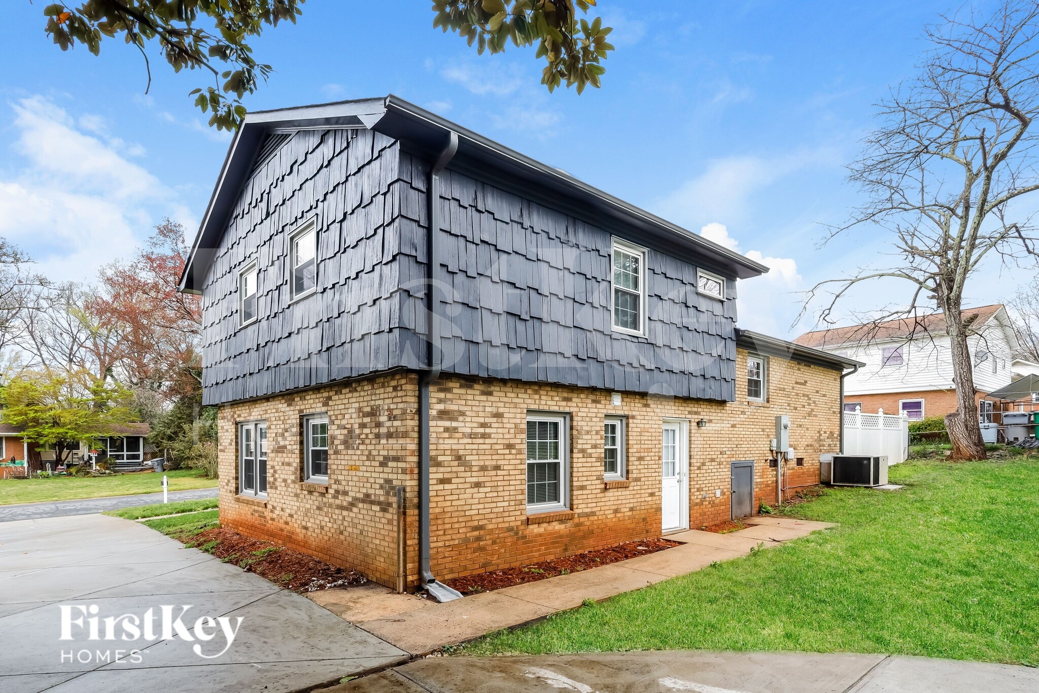 Building Photo - 1128 Rocky Ridge Dr