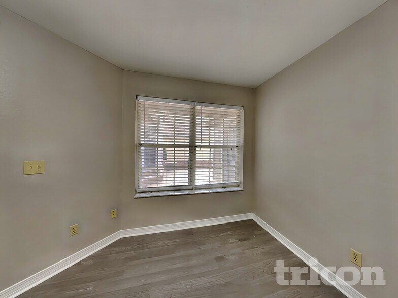 Building Photo - 104 Bay Hill Ct