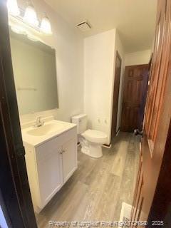 Building Photo - 404 Bayberry Ct