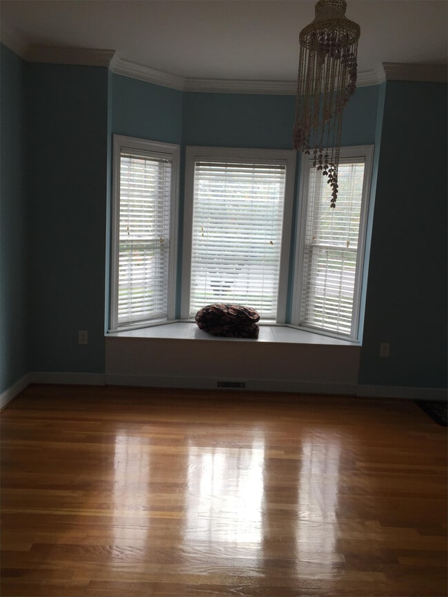 Building Photo - 1834 Rolfe Way