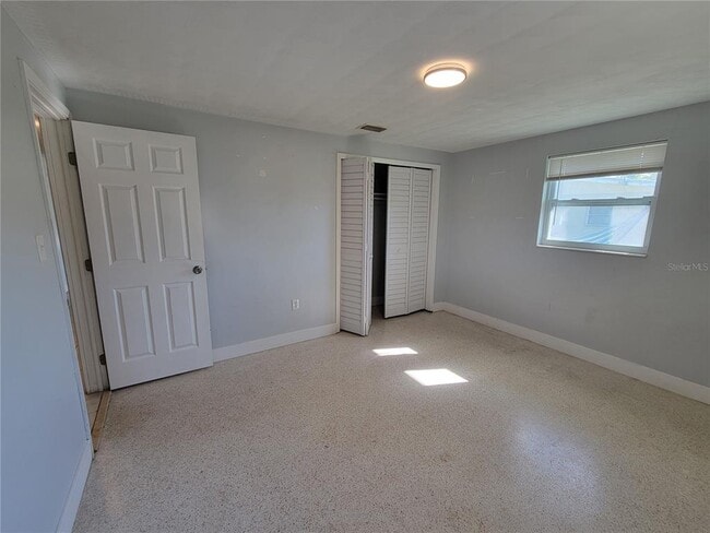 Building Photo - 3301 Ash St