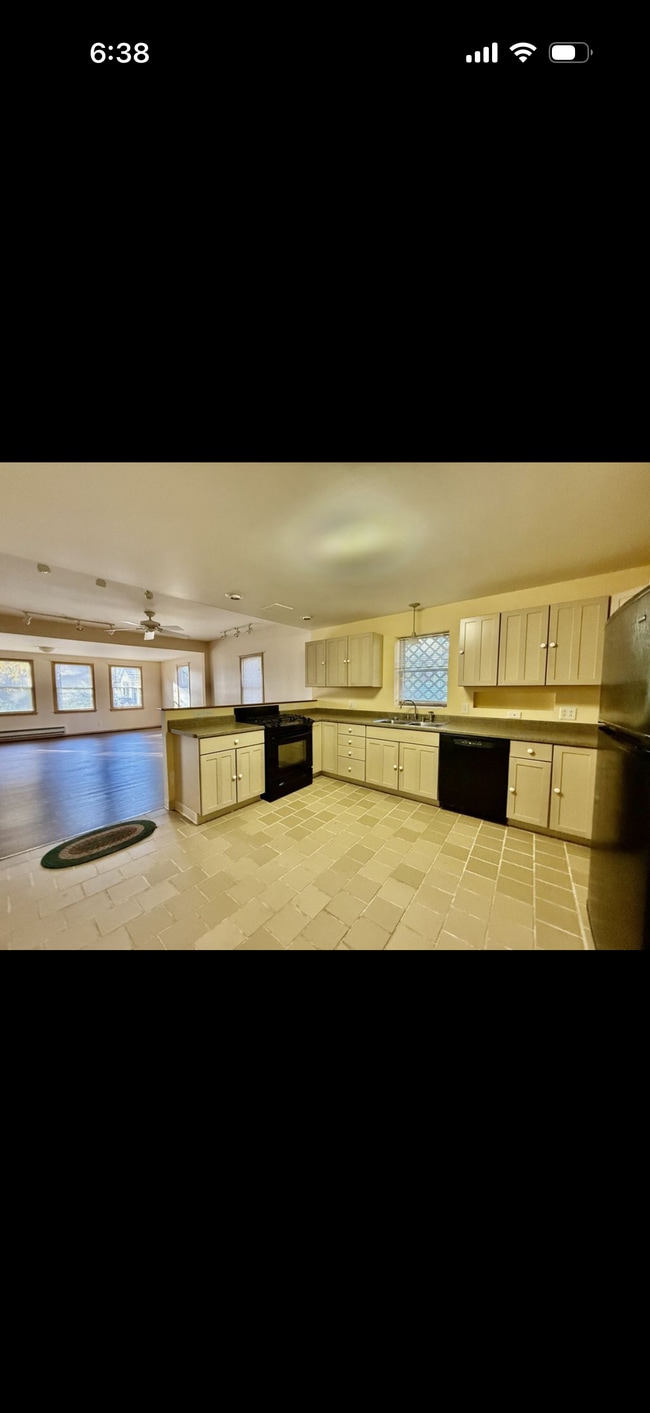 Building Photo - 422 Chartres St