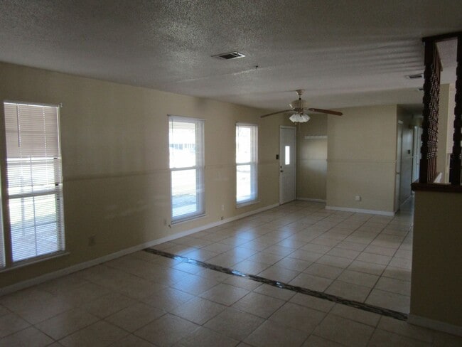 Building Photo - 608 Palmetto St