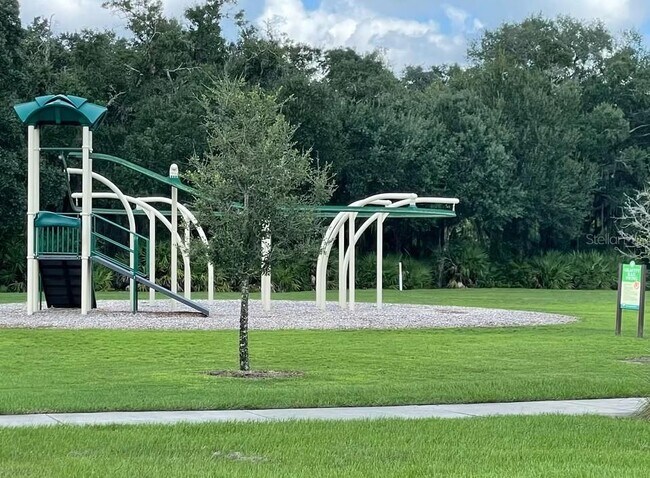 Building Photo - 12203 Seabrook Ave