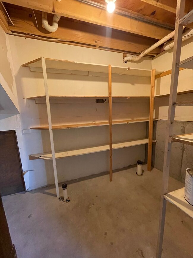 Building Photo - Single Family Heights Rental