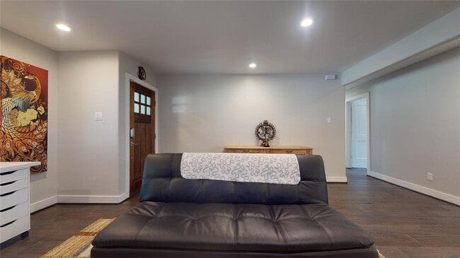 Building Photo - 3011 Larknolls Ln