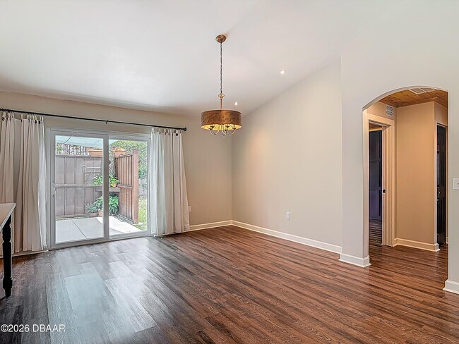 Building Photo - 14 Zollinger Pl